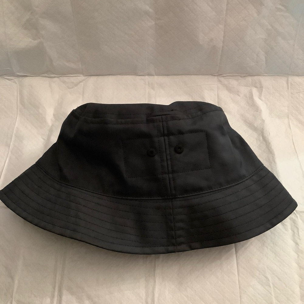 Rick Owens X Champion GILLIGAN HAT IN BLACK NYLON Size M/L CM21S0022-805…​​​​ - Picture 15 of 16